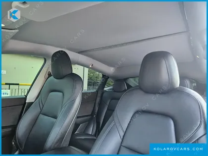 TESLA MODEL Y STANDARD RANGE RWD