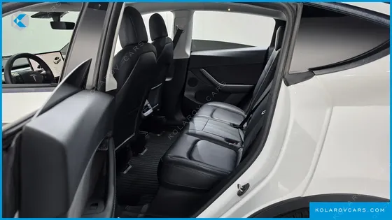 TESLA MODEL Y STANDARD RANGE RWD