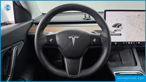 TESLA MODEL Y STANDARD RANGE RWD