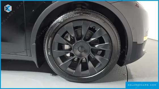 TESLA MODEL Y LONG RANGE AWD