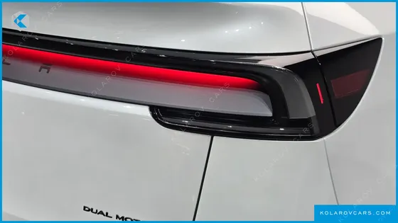 TESLA MODEL Y PREMIUM LONG RANGE AWD