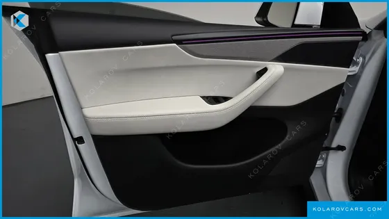 TESLA MODEL Y PREMIUM LONG RANGE AWD