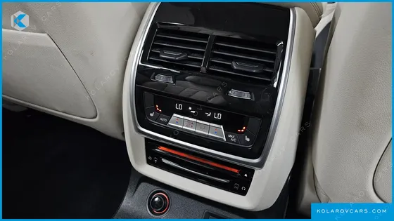 BMW X7 XDRIVE 40I DESIGN PURE EXCELLENCE 6-SEATER