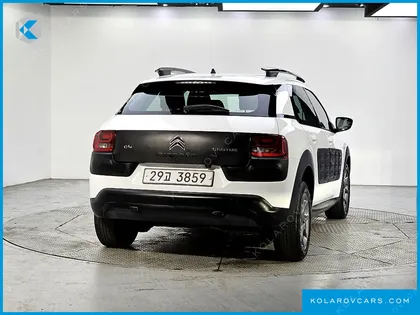 CITROËN C4 CACTUS 1.6 BLUEHDI SHINE