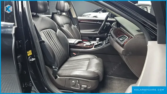 GENESIS EQ900 5.0 GDI AWD