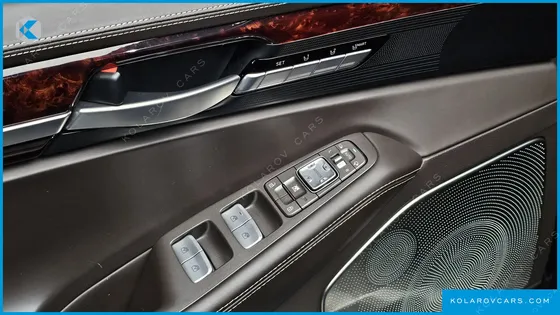 GENESIS EQ900 5.0 GDI AWD