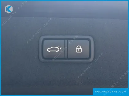 GENESIS EQ900 3.8 GDI AWD