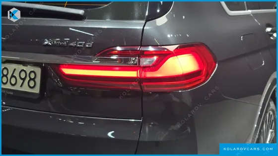 BMW X7 XDRIVE 40D DESIGN PURE EXCELLENCE 7-SEATER