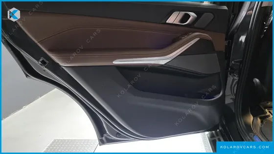 BMW X7 XDRIVE 40D DESIGN PURE EXCELLENCE 7-SEATER