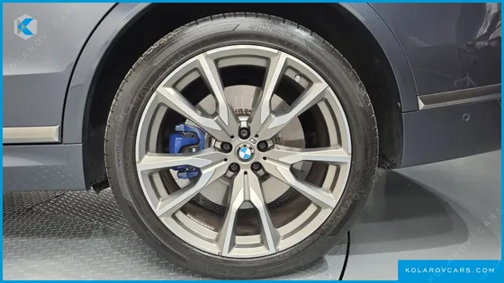BMW X7 M50I 6STR