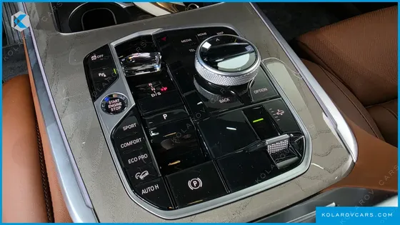 BMW X7 XDRIVE 40I DESIGN PURE EXCELLENCE 7-SEATER