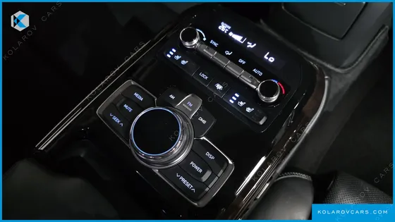 GENESIS EQ900 3.8 GDI AWD