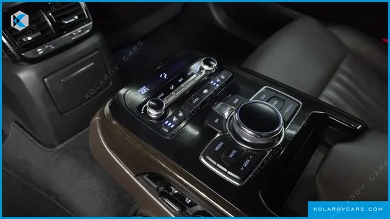 GENESIS EQ900 3.8 GDI AWD