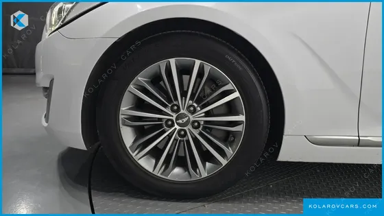 GENESIS EQ900 3.8 GDI AWD