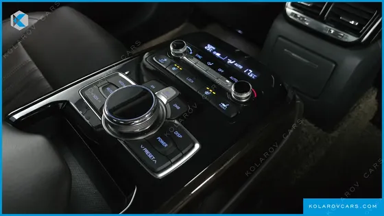 GENESIS EQ900 3.8 GDI AWD