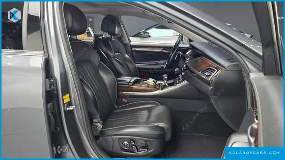 GENESIS EQ900 5.0 GDI AWD
