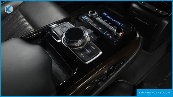 GENESIS EQ900 5.0 GDI AWD