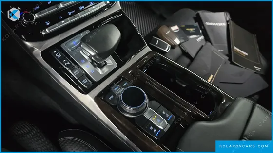 GENESIS EQ900 3.8 GDI AWD