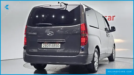 HYUNDAI STAREX URBAN 9-SEATER