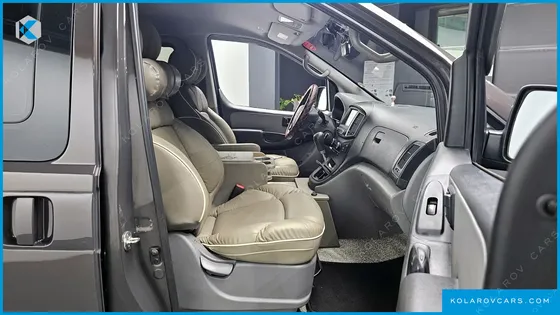 HYUNDAI STAREX URBAN 9-SEATER