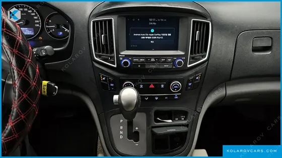 HYUNDAI STAREX URBAN 9-SEATER