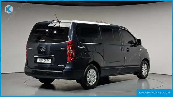 HYUNDAI STAREX VAN 5-SEATER