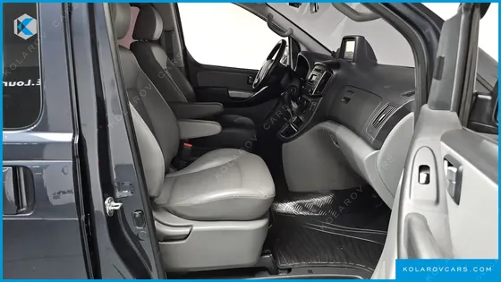 HYUNDAI STAREX VAN 5-SEATER