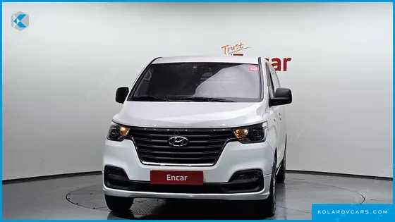 HYUNDAI STAREX VAN 3-SEATER