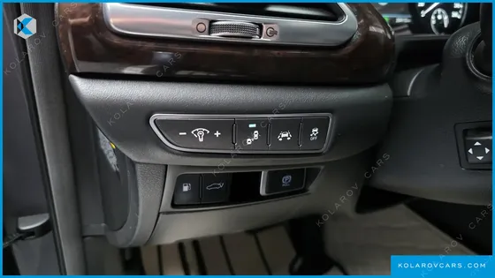 GENESIS EQ900 3.8 GDI AWD