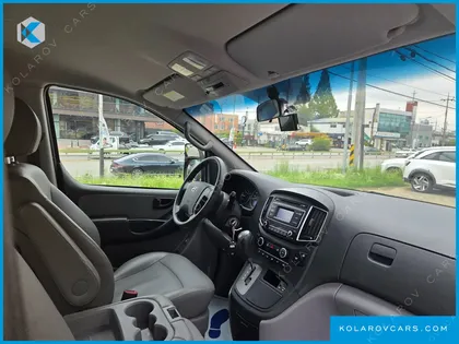 HYUNDAI STAREX SCHOOL BUS