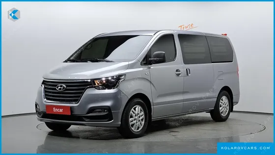 HYUNDAI STAREX VAN 3-SEATER