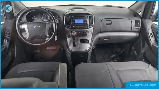 HYUNDAI STAREX VAN 3-SEATER