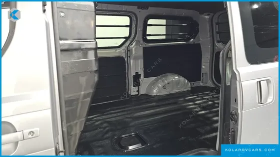 HYUNDAI STAREX VAN 3-SEATER
