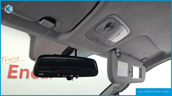 HYUNDAI STAREX VAN 3-SEATER