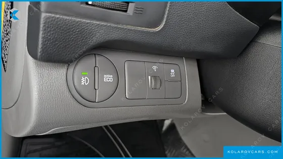 HYUNDAI STAREX VAN 3-SEATER