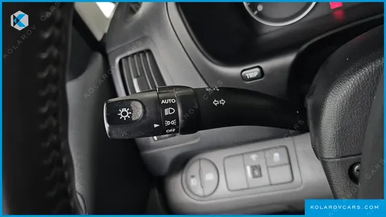 HYUNDAI STAREX VAN 3-SEATER