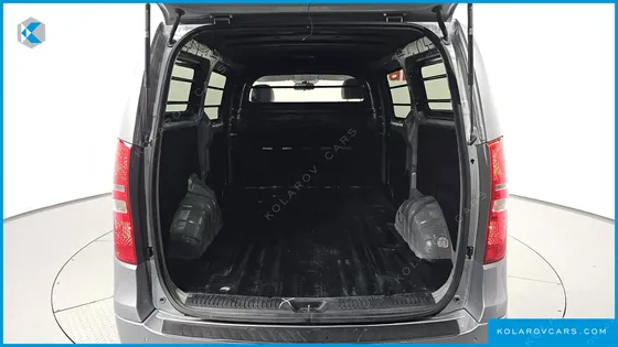 HYUNDAI STAREX VAN 3-SEATER