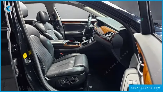 GENESIS EQ900 3.8 GDI AWD
