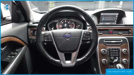 VOLVO XC70 D4
