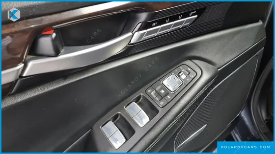 GENESIS EQ900 3.8 GDI AWD