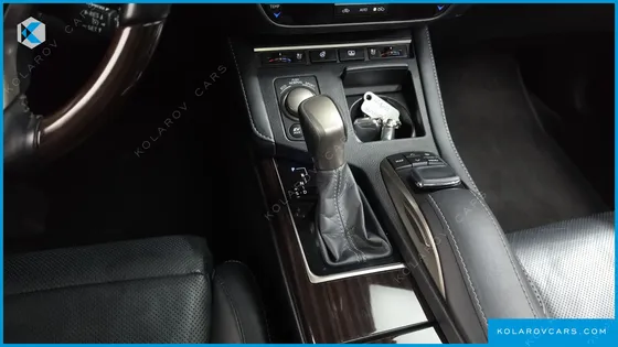 LEXUS ES SUPREME+