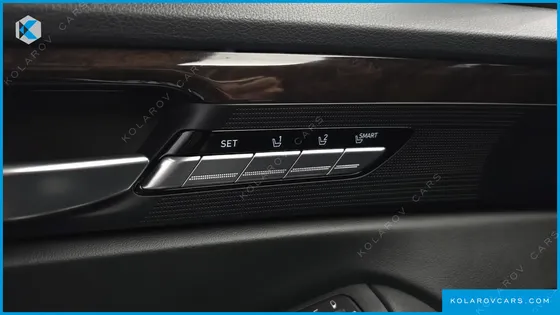 GENESIS EQ900 3.8 GDI AWD