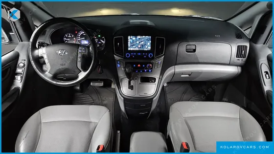 HYUNDAI STAREX VAN 5-SEATER