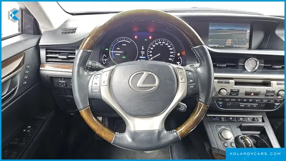 LEXUS ES EXECUTIVE