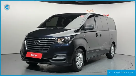 HYUNDAI STAREX VAN 5-SEATER