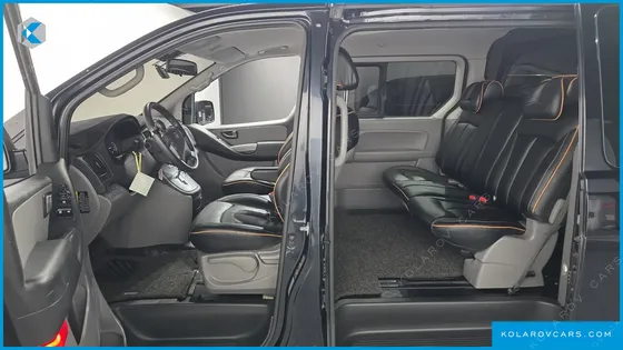 HYUNDAI STAREX VAN 5-SEATER