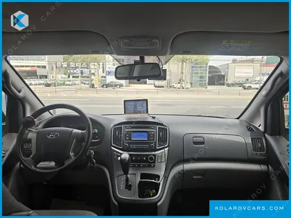 HYUNDAI STAREX VAN 3-SEATER