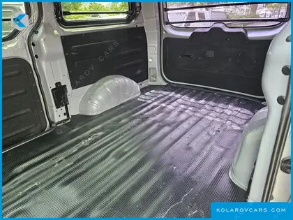 HYUNDAI STAREX VAN 3-SEATER