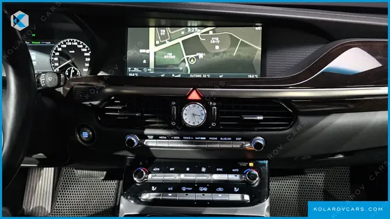 GENESIS EQ900 3.8 GDI AWD