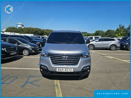 HYUNDAI STAREX VAN 3-SEATER